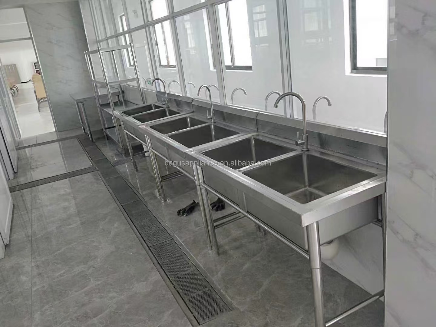 Best Quality Stainless Steel T - Commercial Quality Kitchen Faucet 评论和价格